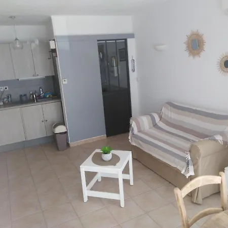Apartment La Reposade Sanary-sur-Mer